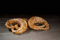 Vollkorn-Dinkelbrezel